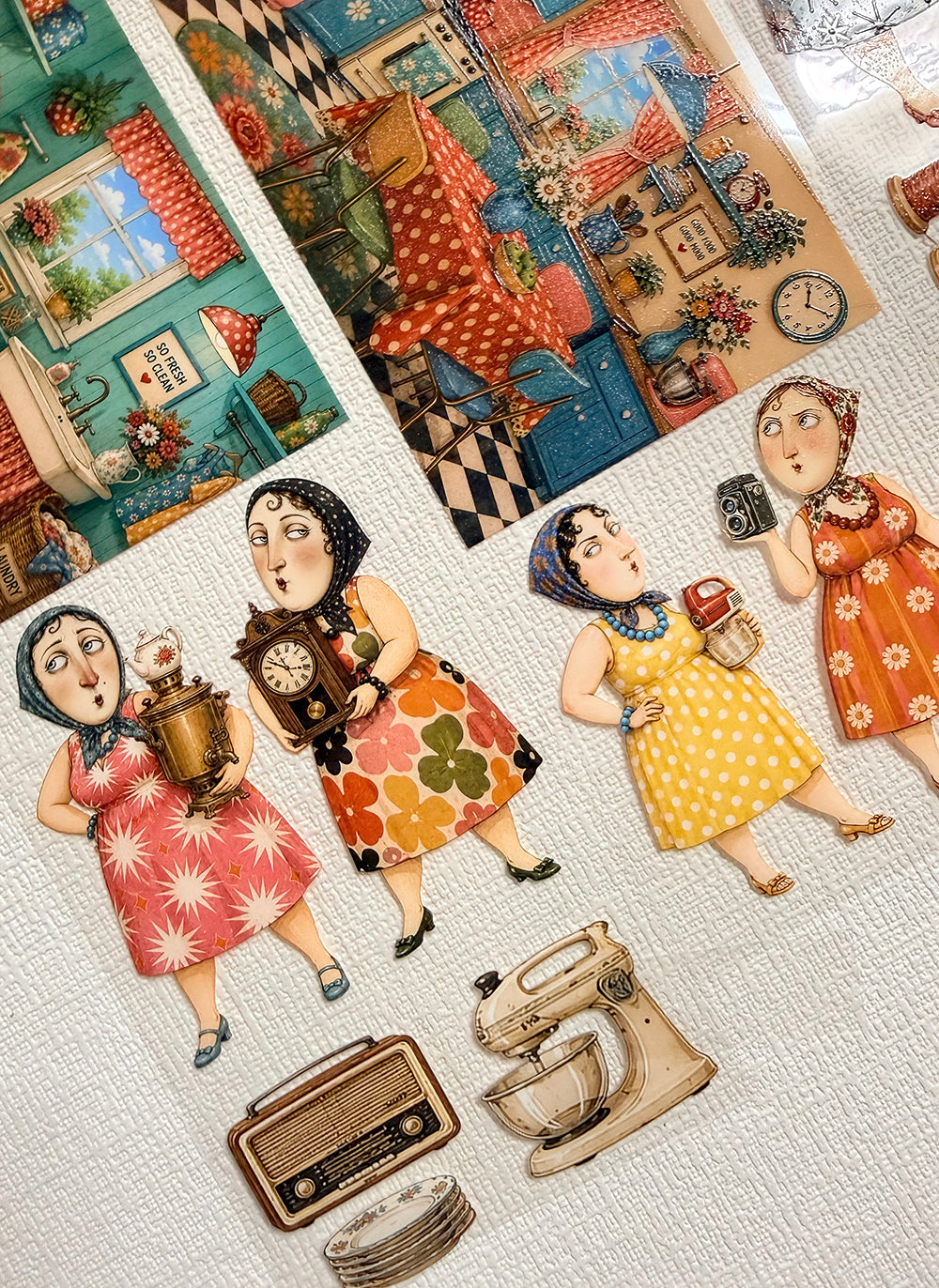 Torn Paper_ The Chatty European Ladies 3D Print PET Tape 200cm TPM 104[1Loop]